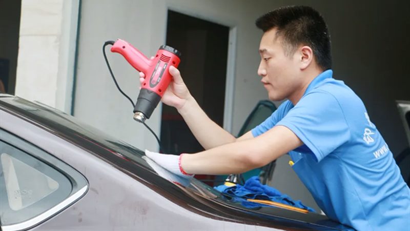 汽车大灯翻新液：如何挑选合适的修复利器**